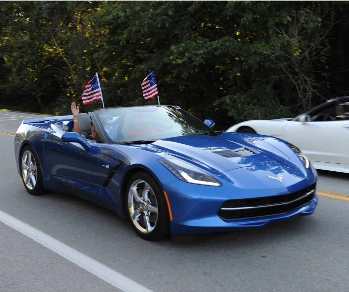 2014-2019 C7 Parade Flags - Convertible - Windshield Mount