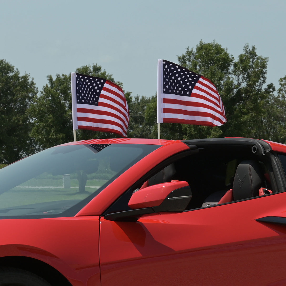 2020-2027 C8 Parade Flags - Coupe - Windshield Mount