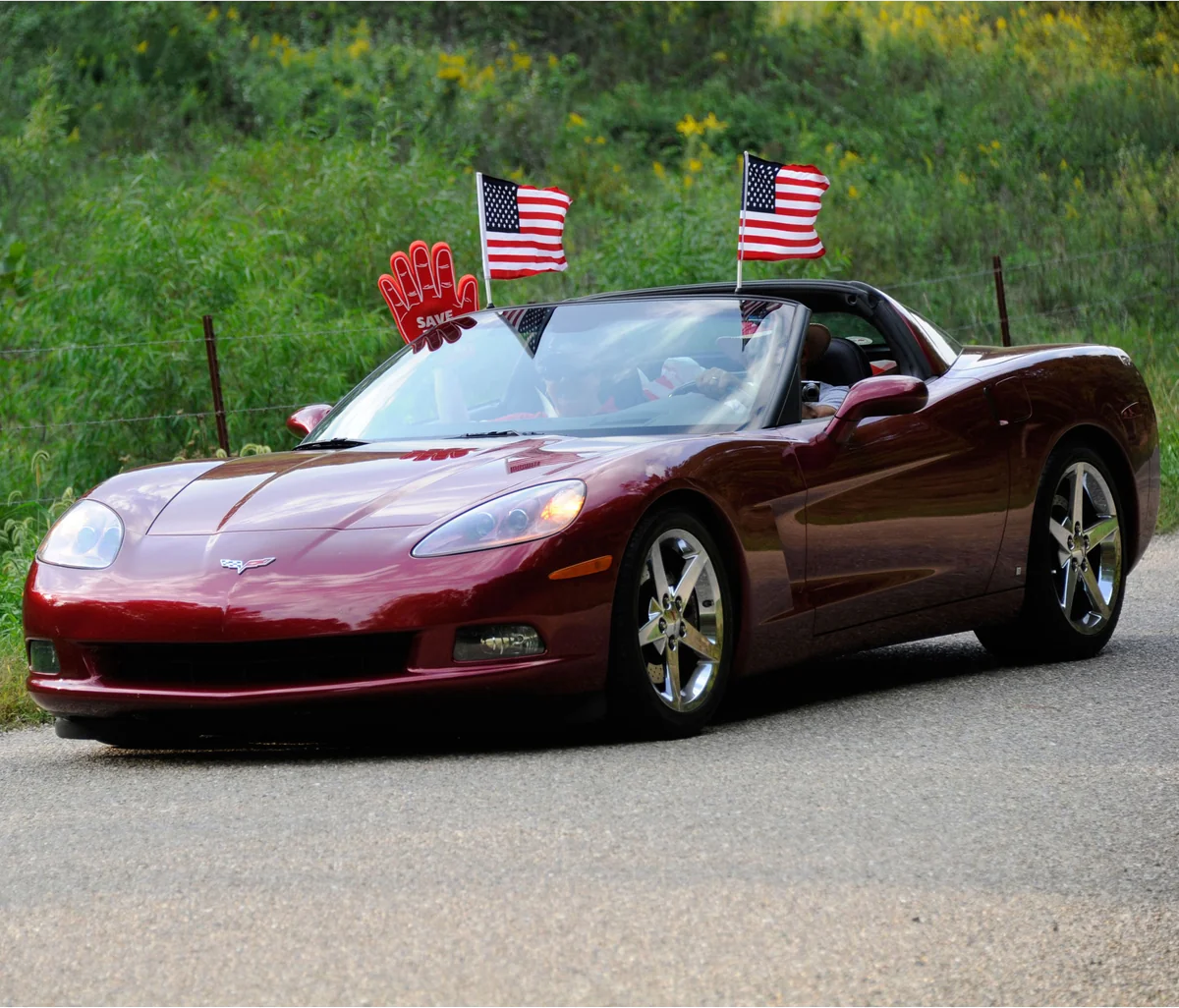 2005-2013 C6 Parade Flags - Coupe - Windshield Mount